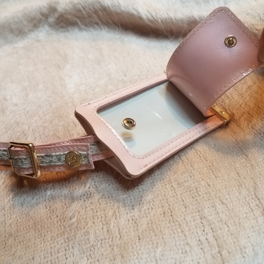 💖 Victoria Secret ID Tag 💖 - Picture 4 of 8